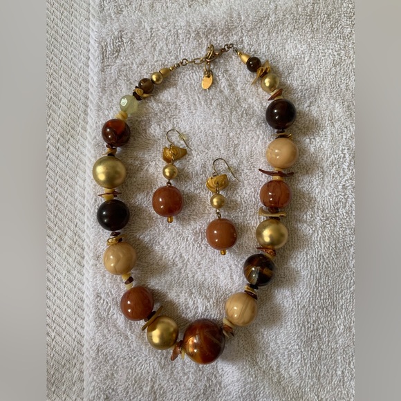 Necklace and earrings - Picture 2 of 2